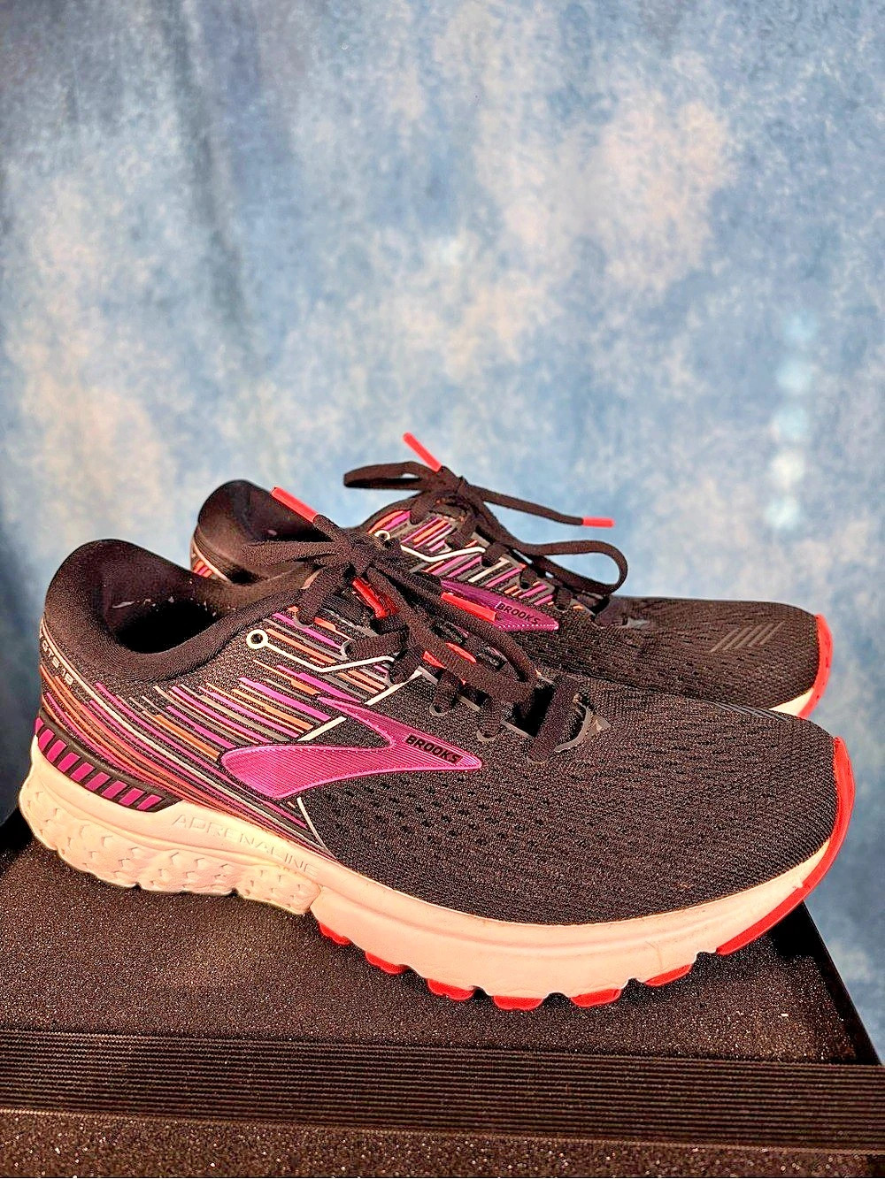 Brooks Adrenaline GTS 19 Women's Athletic Shoes Black & Pink US 10